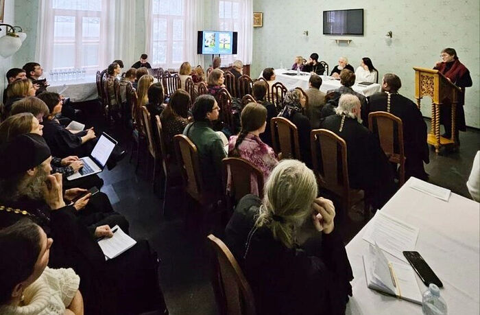 Состоялся круглый стол «Миссионерский потенциал русской народной традиционной культуры»