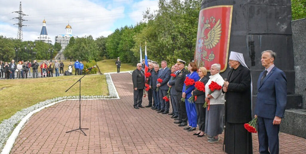 В Мурманской митрополии молитвенно почтили память погибших моряков подлодки «Курск»