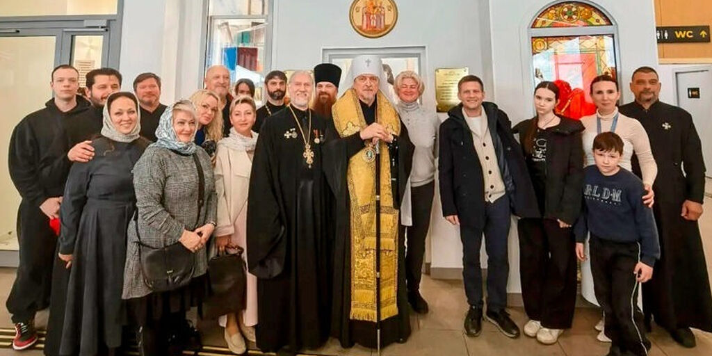 В мурманском аэропорту освящена часовня в честь Царственных страстотерпцев