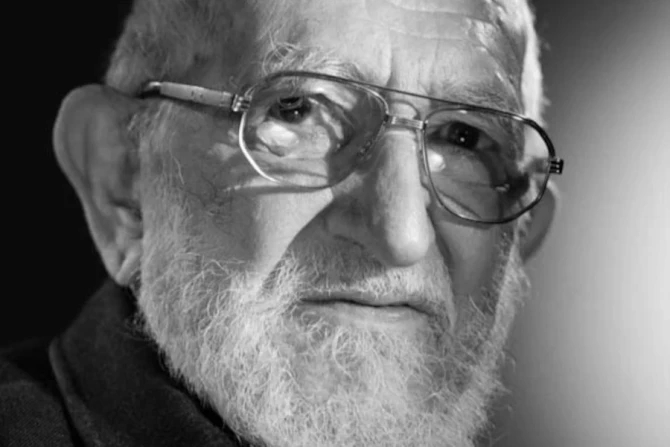 Обвинения в жестоком обращении: Парижская прокуратура не будет проводить расследование в отношении аббата Пьера