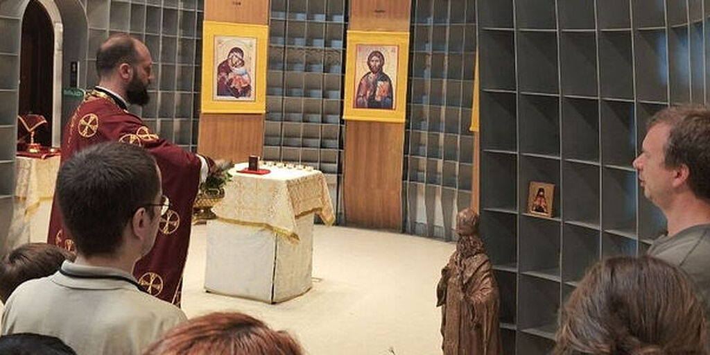В Никольском храме Шанхая молитвенно отметили память свт. Иоанна Шанхайского