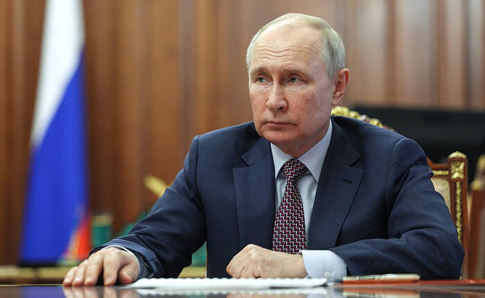 Святейший Патриарх Кирилл поздравил Владимира Путина с 25-летием со дня официального вступления в должность Главы Российского государства