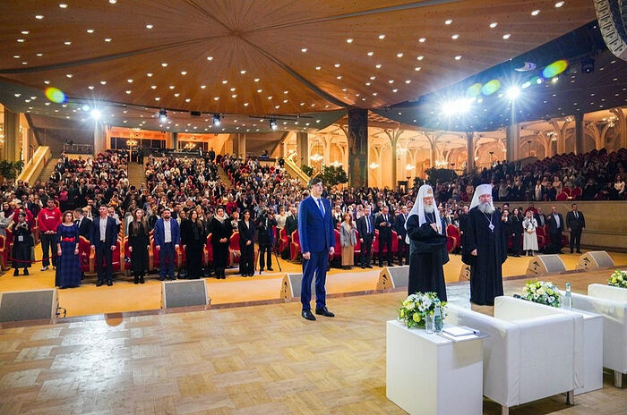 Святейший Патриарх Кирилл встретился с педагогами общеобразовательных школ