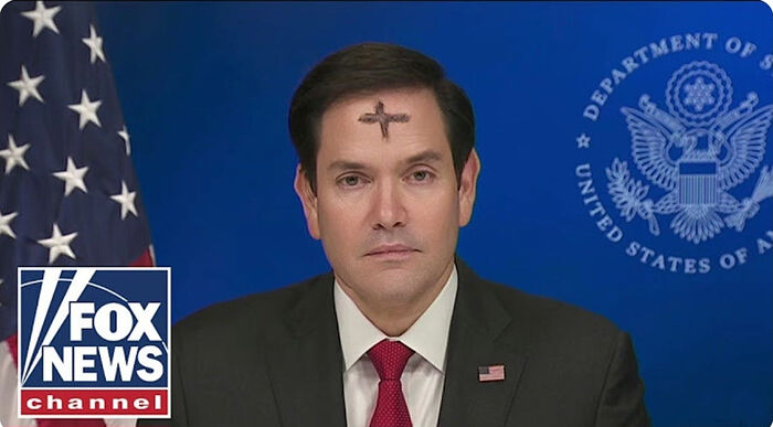 Католический священник объяснил значение креста на лбу госсекретаря США Рубио