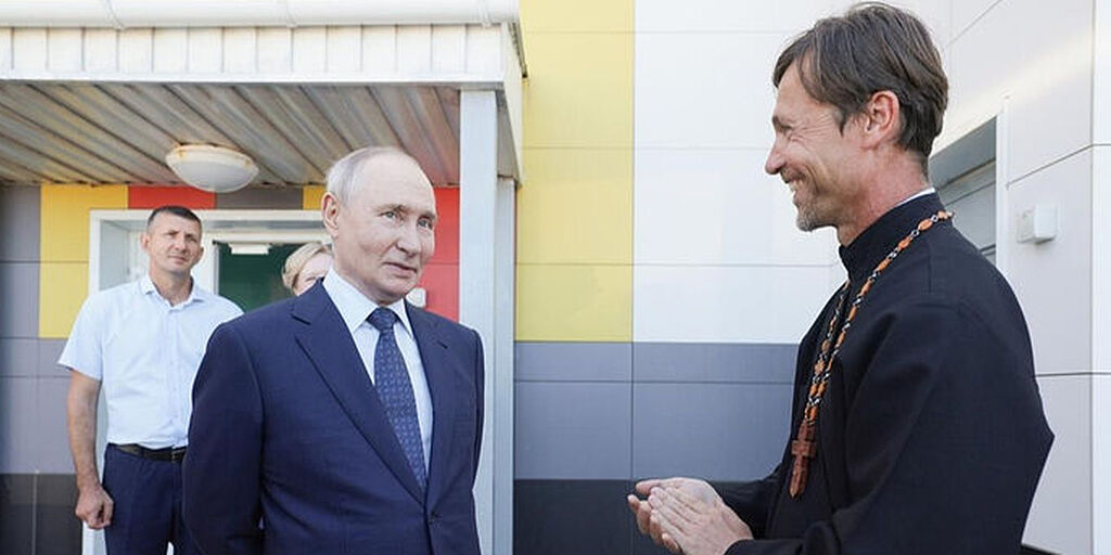Президент России Владимир Путин поддержал строительство Петропавловского храма на Итурупе