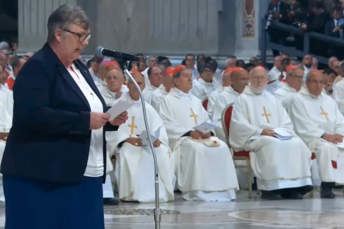 На мессе Novendiales Папа Франциск приветствовал "непоколебимое доверие" к женщинам-религиозникам