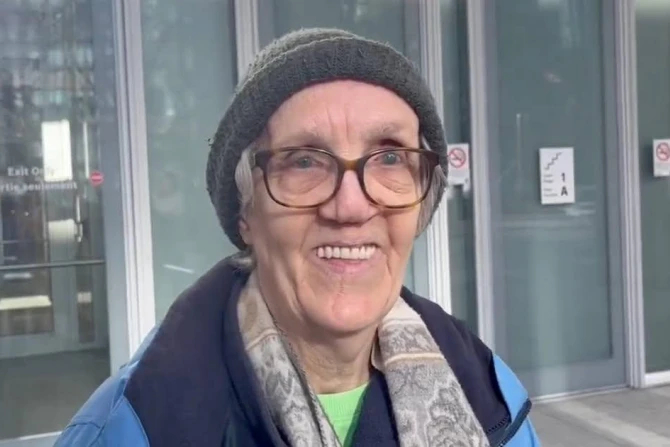 Судья оправдывает 76-летнюю канадскую активистку движения за жизнь