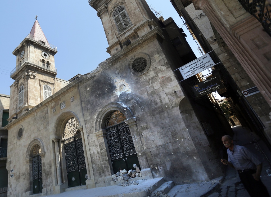 Собор святого Илии в Алеппо после изгнания боевиков из города