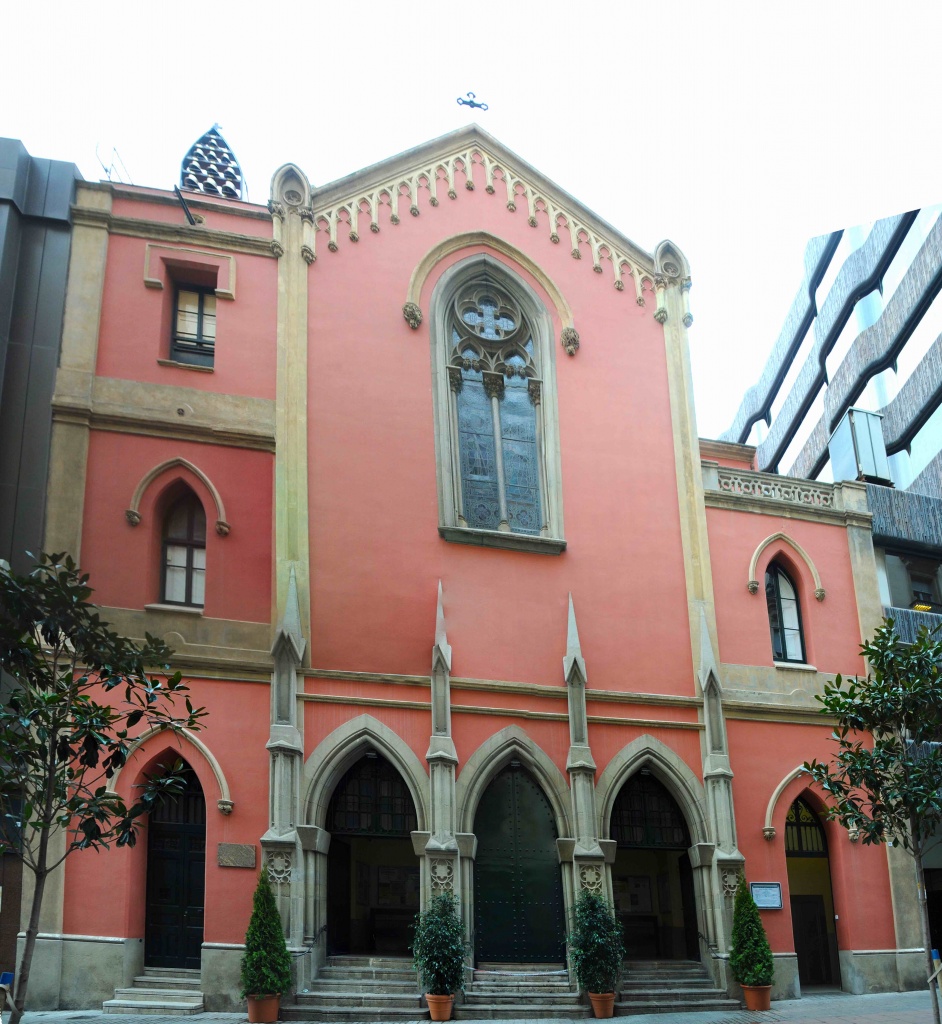 Главный фасад церкви Нурийской Богоматери