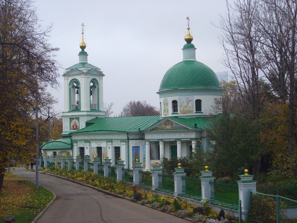 Храм Живоначальной Троицы на Воробьёвых горах, Москва