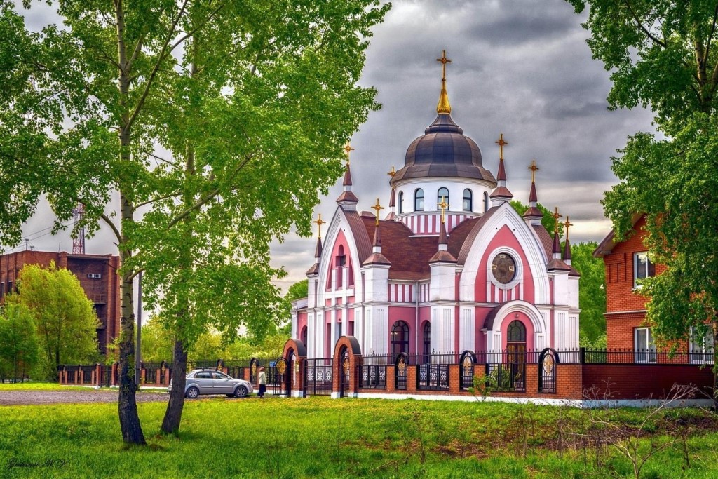 Храм святителя Иоанна Златоуста в Новокузнецке, Россия