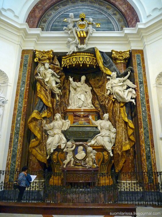 Скульпутра Папы Григория XV работы Пьера Легро