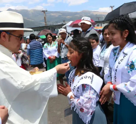 1,600 children receive first Communion at International Eucharistic Congress