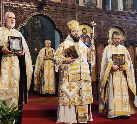 Православное воскресенье в церкви Святого Саввы в Лондоне