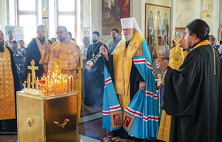 Во всех храмах и монастырях Курской митрополии совершены заупокойные богослужения