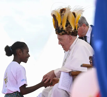 Pope Francis in Papua New Guinea: Put love before superstition, fear