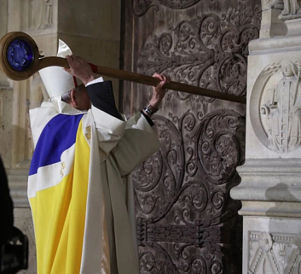 La catedral de Notre Dame "vuelve a la luz" tras su gloriosa reapertura