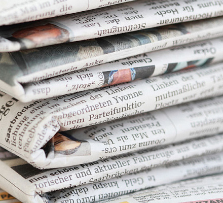 LIVE UPDATES: A ‘thumbs up’ to the faithful as Pope Francis released from hospital