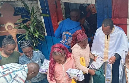 Патриарший экзархат Африки оказал помощь пострадавшим в зоне затопления в кенийском городе Найваше