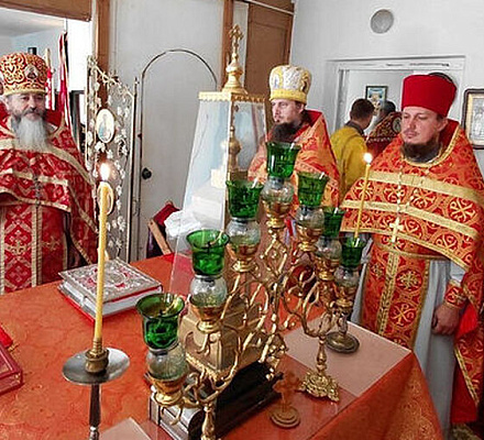 Память преподобномученицы Елизаветы почтили в Володарском округе