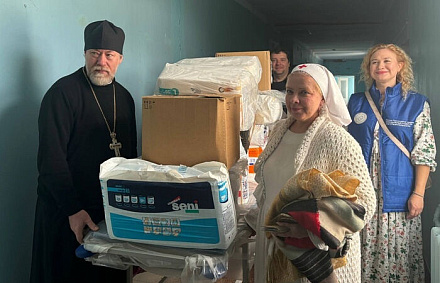 Завершилась третья поездка председателя Синодального отдела по благотворительности протоиерея Михаила Потокина в зону конфликта