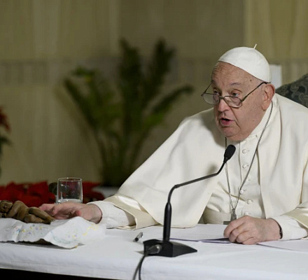 El Papa Francisco visita por sorpresa una fundación que apoya proyectos caritativos en todo el mundo