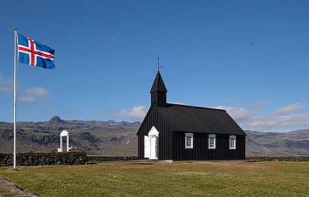 Búðakirkja - Iglesia Negra en la Granja Búðir