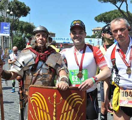 Rome marathon runners to hold 42-second silence for Pope Francis