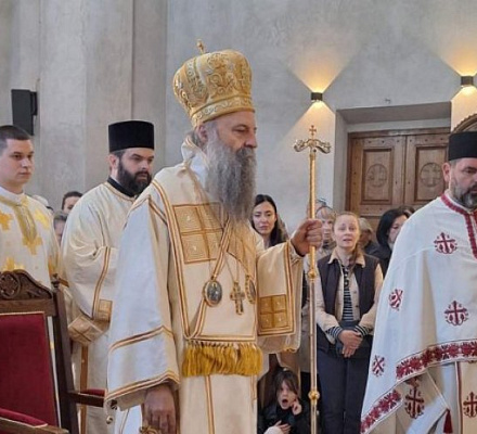 Патриарху Порфирию поклонились в церкви Василия Острожского в Банице