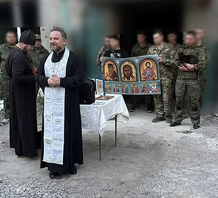 Брянские священники посетили военнослужащих в ДНР