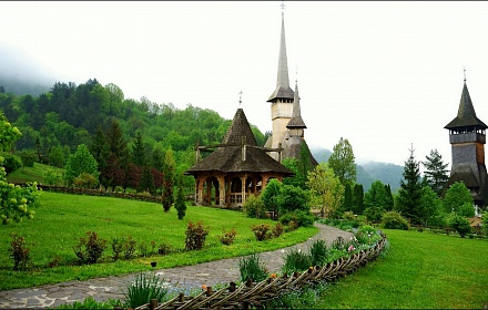 Como salido de un cuento de hadas. Monasterio de Byrsana en el distrito de Maramures