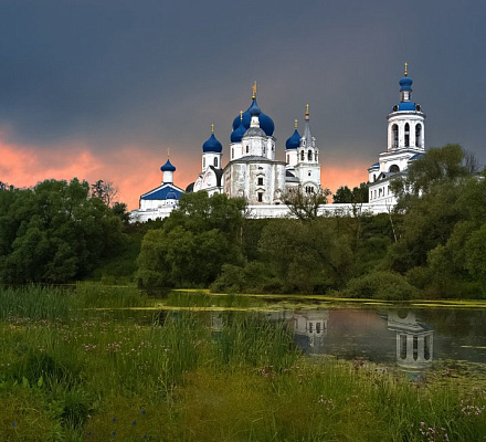 L'icona venerata della Santissima Theotokos è tornata a Bogolyubovo