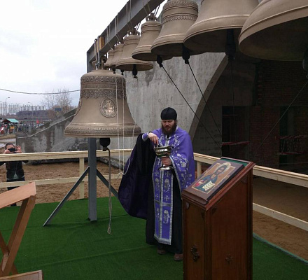 Tempio Nikolsky nella pianura alluvionale di Pavshinskaya, Krasnogorsk