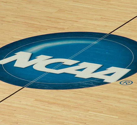 Texas demanda a la NCAA por la presencia de hombres en deportes femeninos, alegando prácticas "engañosas