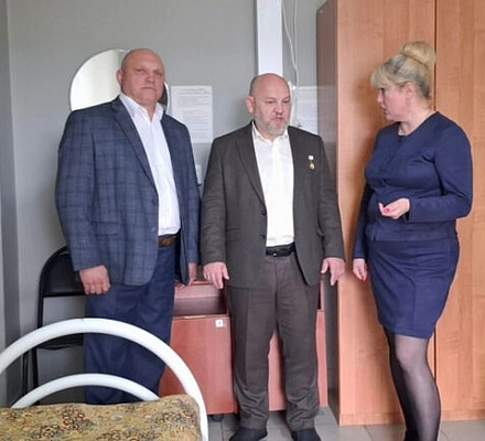 Руководитель направления помощи бездомным Синодального отдела по социальному служению посетил центры помощи бездомным в Архангельской области