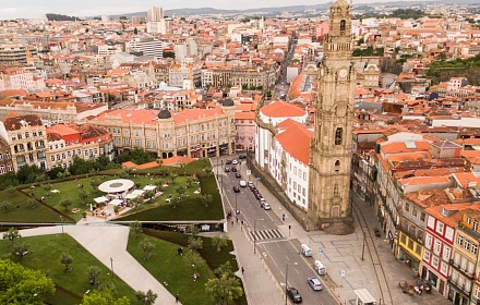 Clérigos - Iglesia de la Hermandad de Clérigos en Oporto