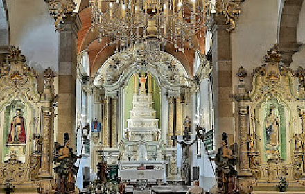 Parish Church of Santa Maria Maior do Hospital and Santa Casa da Misericórdia de Barcelos