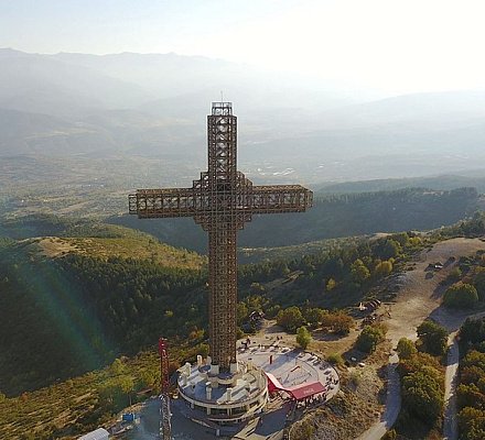 Крест Тысячелетия в Скопье 