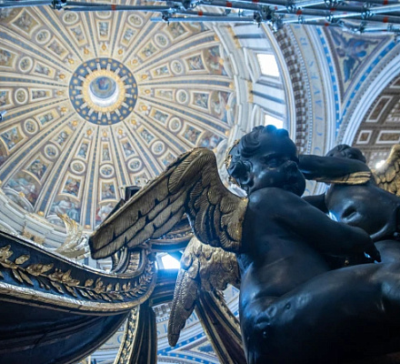 ФОТОГРАФИИ: Ватикан откроет отреставрированный балдакхино в базилике Святого Петра 27 октября