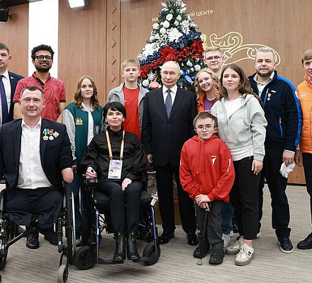 Главный врач больницы святителя Алексия принял участие во встрече Президента России с волонтерами — участниками форума #МыВместе