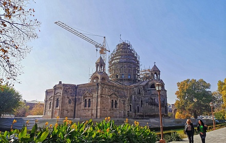 Catedral de la intercesión de la Santa Madre de Dios en Stepanakert