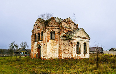 Церковь (руины)