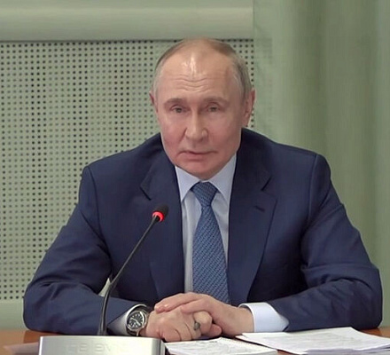 Владимир Путин: Русская Православная Церковь на протяжении всей истории показывала, что она всегда со своим народом