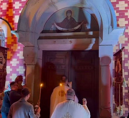 Пасха в храме Св. Троицы в Горни-Адроваце объединила сербов и русских