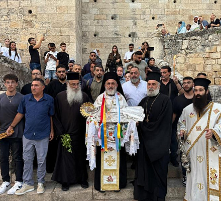 ВЫНЕСЕНИЕ ИКОНЫ БОГОРОДИЦЫ В ГЕФСИМАНИЮ