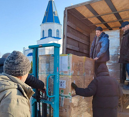 Международный комитет Красного Креста при поддержке Синодального отдела по благотворительности передал более 13 000 чайников нуждающимся