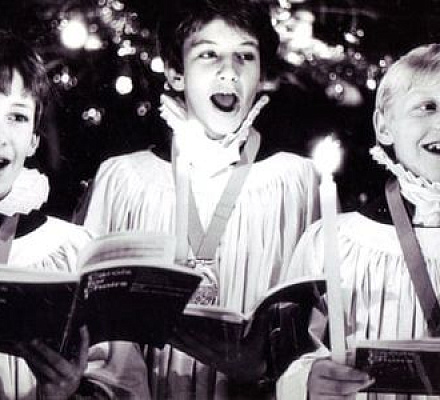 I cantanti licenziati della cattedrale di Sheffield si uniscono al nuovo coro