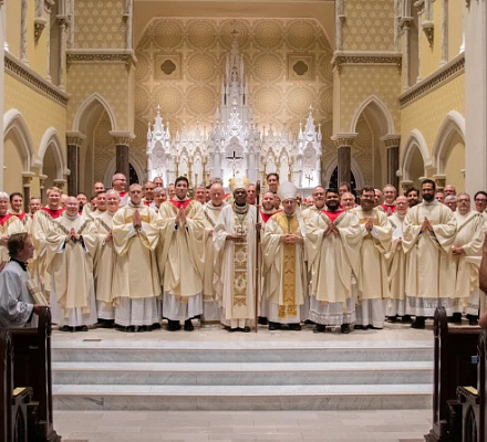 ¿Escasez de vocaciones? Reza por las vocaciones durante la Semana Nacional de Concienciación Vocacional