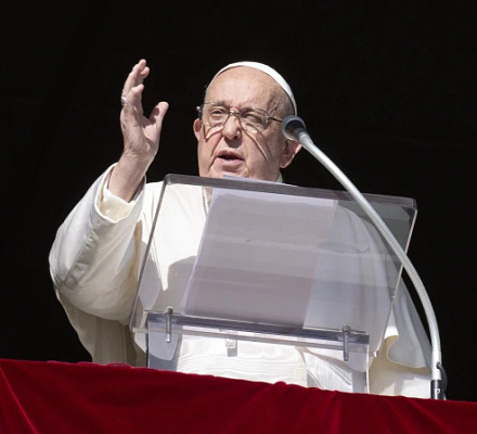 Papa Francisco: El corazón de nuestra fe es el amor