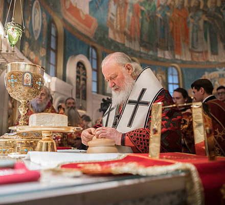 В воскресенье, 28 декабря, в день памяти священномученика Илариона, Божественную Литургию в 10:00 возглавит Святейший Патриарх Московский и всея Руси Кирилл